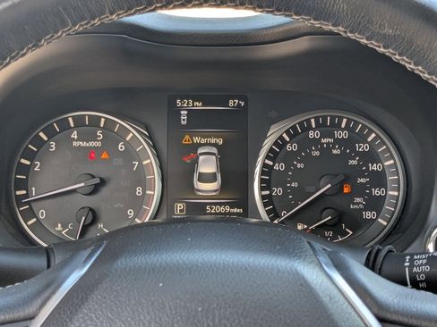 Used 2019 INFINITI Q50 Luxe w/ Essential Package (3.0T Luxe) RWD image 14