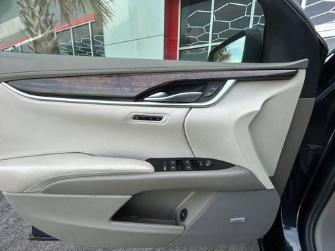 Used 2013 Cadillac XTS Platinum w/ Driver Assist Package AWD/4WD image 18