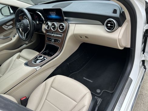 Used 2019 Mercedes-Benz C 300 Sedan image 45