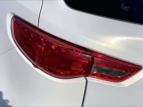 Used 2015 INFINITI QX70 AWD w/ Premium Package image 28