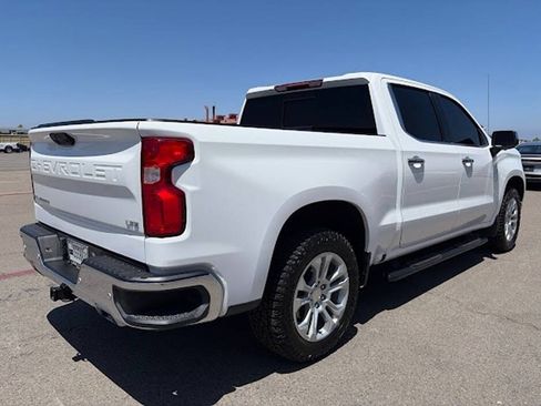 Used 2023 Chevrolet Silverado 1500 LTZ w/ LTZ Convenience Package II AWD/4WD image 8