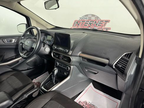 Used 2019 Ford EcoSport SE w/ SE Convenience Package image 12