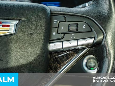 Used 2023 Cadillac Escalade Premium Luxury w/ Performance Package AWD/4WD image 33