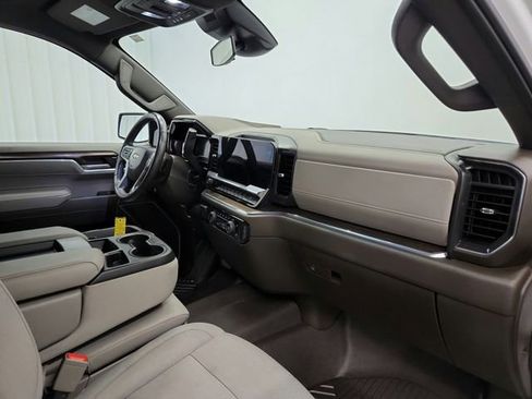 Used 2025 Chevrolet Silverado 1500 LT AWD/4WD image 36