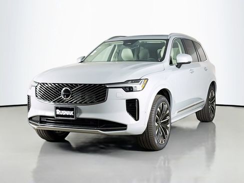 New 2026 Volvo XC90 B6 Ultra w/ Protection Package AWD/4WD image 3