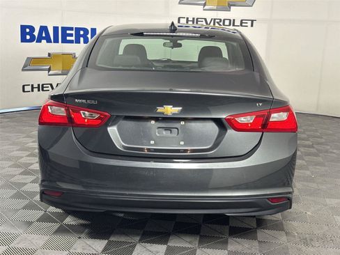 Used 2016 Chevrolet Malibu LT FWD image 4