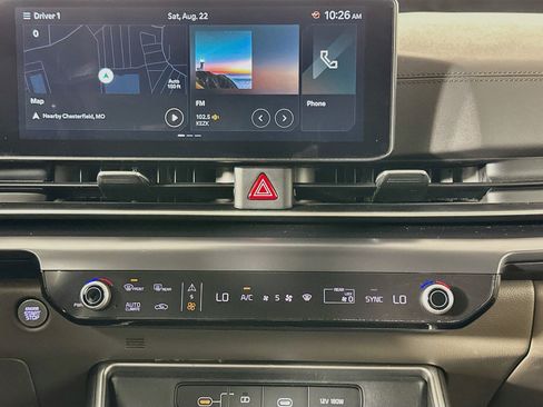 Used 2025 Kia Carnival FWD image 24