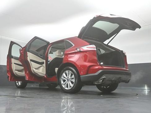 Certified 2022 Ford Edge Titanium w/ Class II Trailer Tow Package image 52