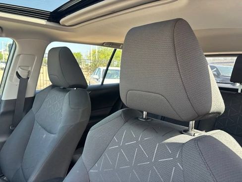 Used 2024 Toyota RAV4 XLE w/ Convenience Package FWD image 9