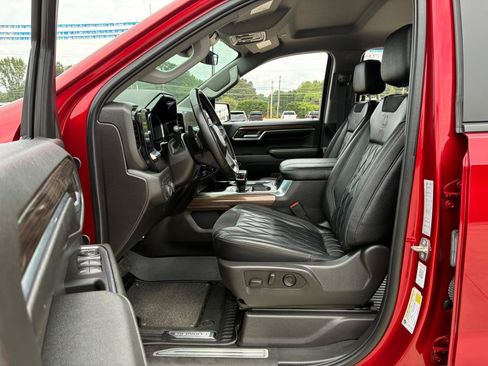 Used 2024 Chevrolet Silverado 1500 RST w/ Convenience Package II AWD/4WD image 13