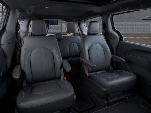 New 2026 Chrysler Pacifica Select AWD/4WD image 15