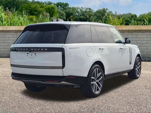 New 2026 Land Rover Range Rover Long Wheelbase SE AWD/4WD image 4