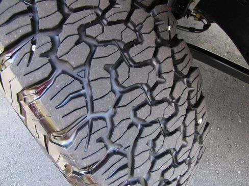 Used 2021 Jeep Wrangler Unlimited Rubicon 4xe w/ Dual Top Group image 26