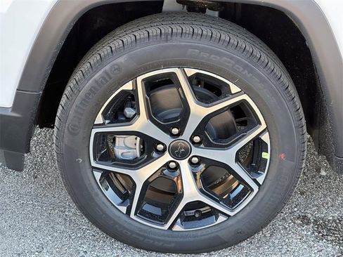 New 2026 Jeep Compass Limited image 8