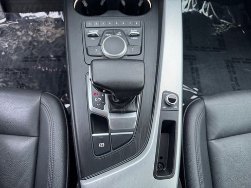 Used 2017 Audi A4 2.0T Premium image 34