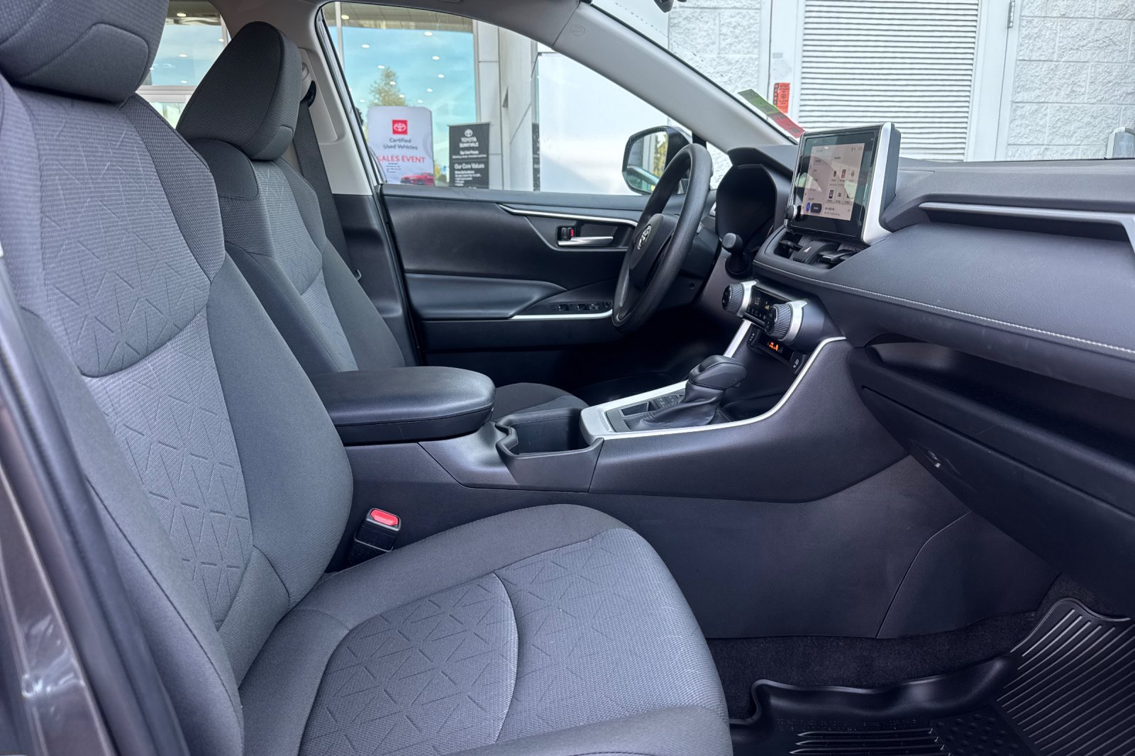 Certified 2023 Toyota RAV4 XLE AWD/4WD image 31