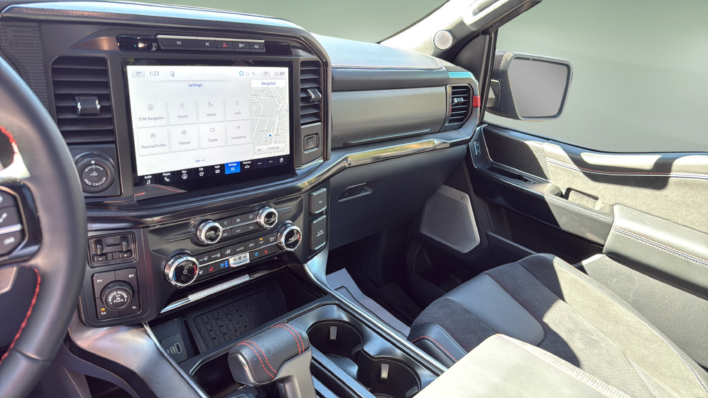 Used 2026 Ford F150 Raptor AWD/4WD image 38
