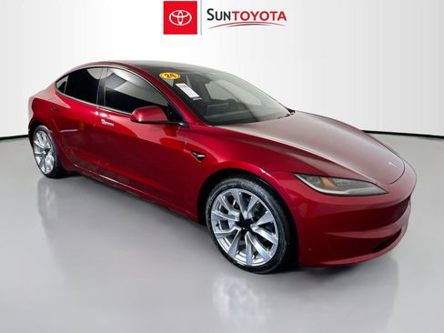 Used 2024 Tesla Model 3 Standard Range image 1