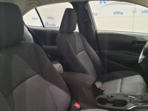 Used 2024 Toyota Corolla LE FWD image 17