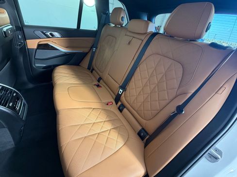 Certified 2024 BMW X5 sDrive40i w/ Premium Package image 14