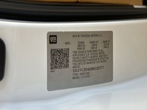 Used 2021 Chevrolet Corvette Stingray Premium Cpe w/ Z51 Performance Package image 26