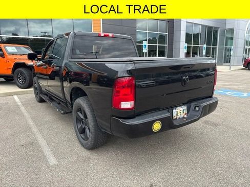 Used 2016 RAM 1500 Express w/ Black Ram 1500 Express Group AWD/4WD image 4