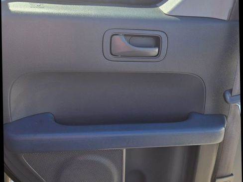 Used 2004 Honda Element EX image 12