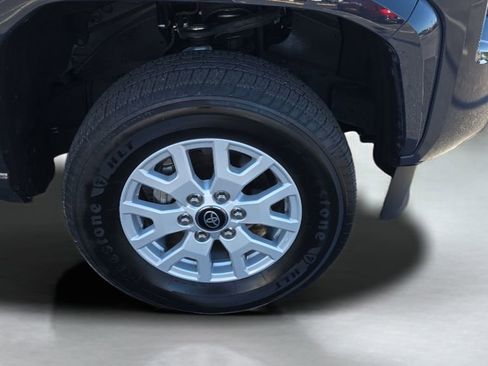 Used 2025 Toyota Tacoma SR5 RWD image 27
