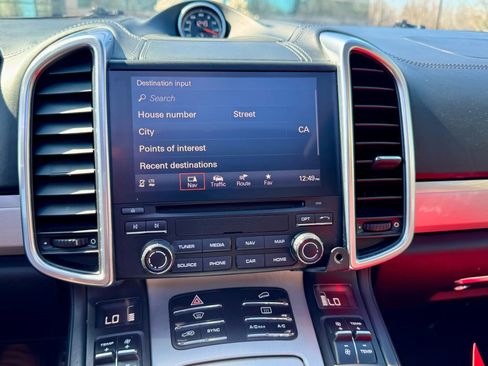 Used 2018 Porsche Cayenne GTS w/ Premium Package Plus image 45