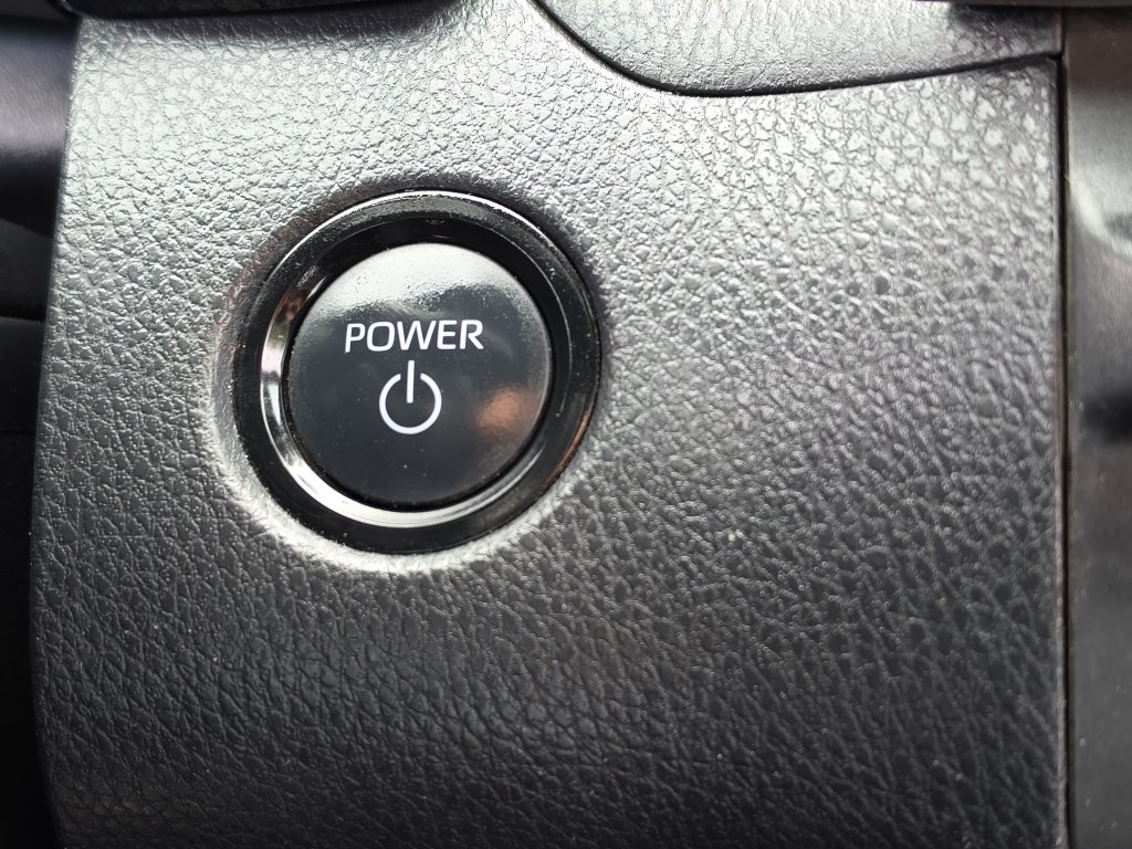 Used 2025 Toyota Camry SE FWD image 27