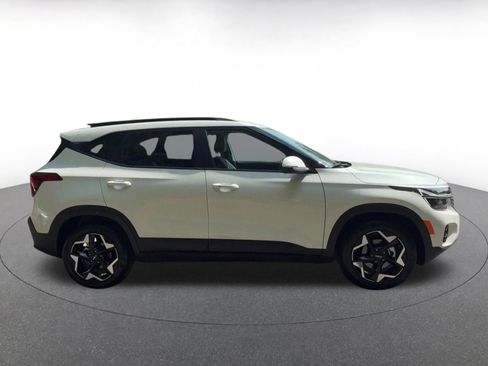 Used 2025 Kia Seltos S FWD image 17