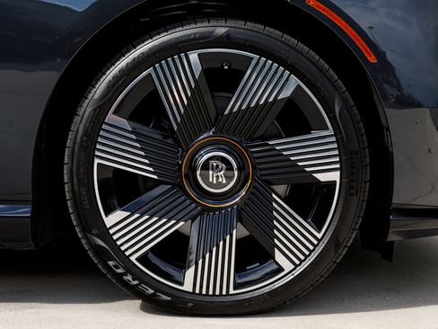 Certified 2024 Rolls-Royce Spectre w/ Spectre Launch Package image 10