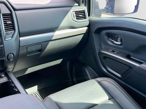 Used 2023 Nissan Titan PRO-4X w/ Pro-4x Convenience Package image 25