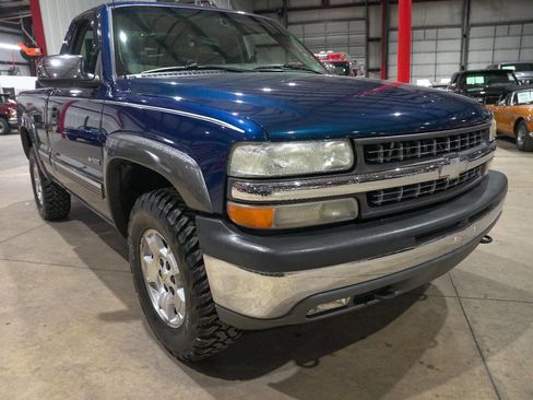 Used 2000 Chevrolet Silverado 1500 LS w/ Off-Road Chassis Pkg AWD/4WD image 12