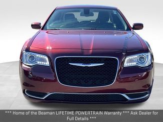 Used 2022 Chrysler 300 Touring video 2