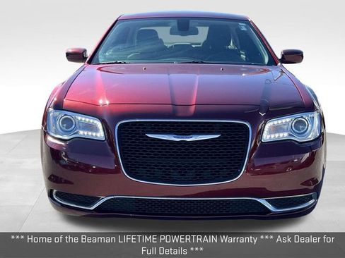 Used 2022 Chrysler 300 Touring image 2