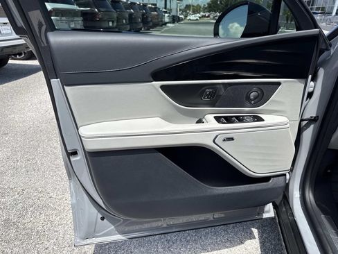 New 2026 Lincoln Nautilus Premier w/ Equipment Group 102A AWD/4WD image 18