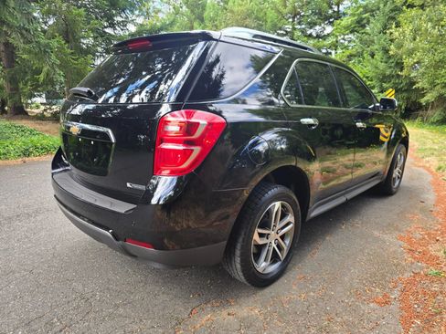 Used 2017 Chevrolet Equinox Premier w/ Enhanced Convenience Package AWD/4WD image 6