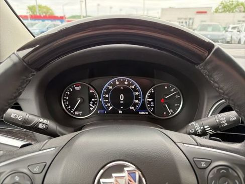 Used 2021 Buick Enclave Avenir w/ Avenir Technology Package FWD image 15
