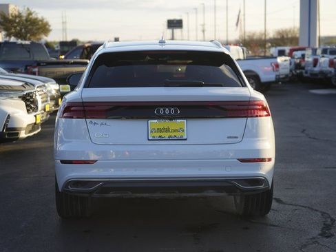 Used 2023 Audi Q8 Prestige image 7