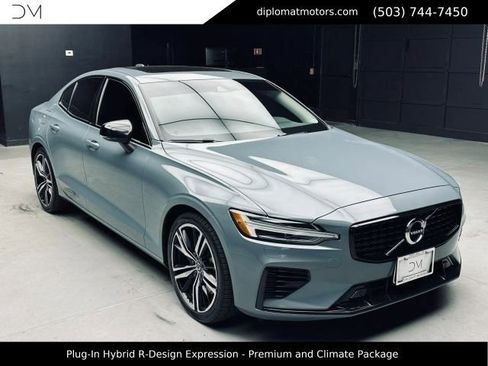 Used 2022 Volvo S60 T8 R-Design Expression w/ Premium Package AWD/4WD image 9
