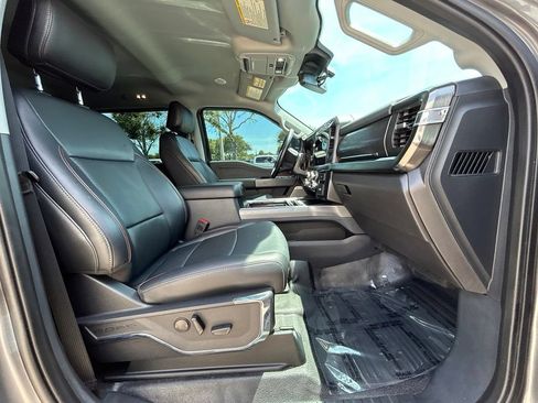 Used 2024 Ford F350 Lariat w/ Lariat Ultimate Package AWD/4WD image 27
