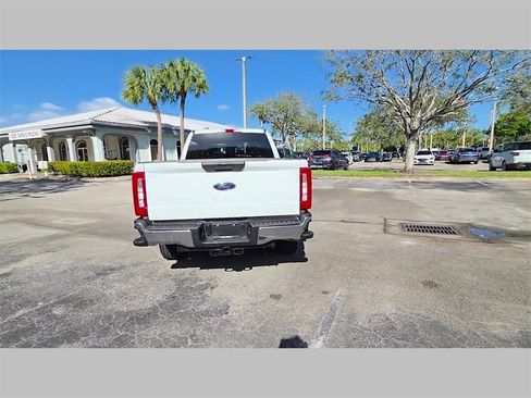 Used 2025 Ford F250 XLT image 34