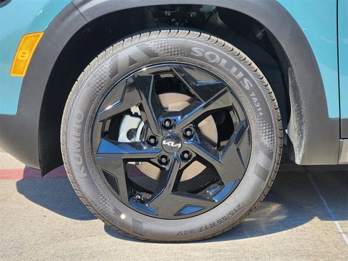 New 2026 Kia Seltos S image 7