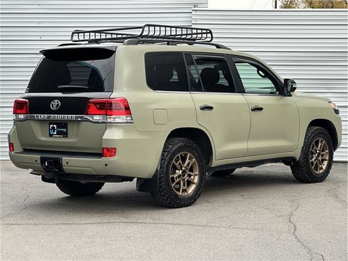 Used 2021 Toyota Land Cruiser Heritage Edition image 10
