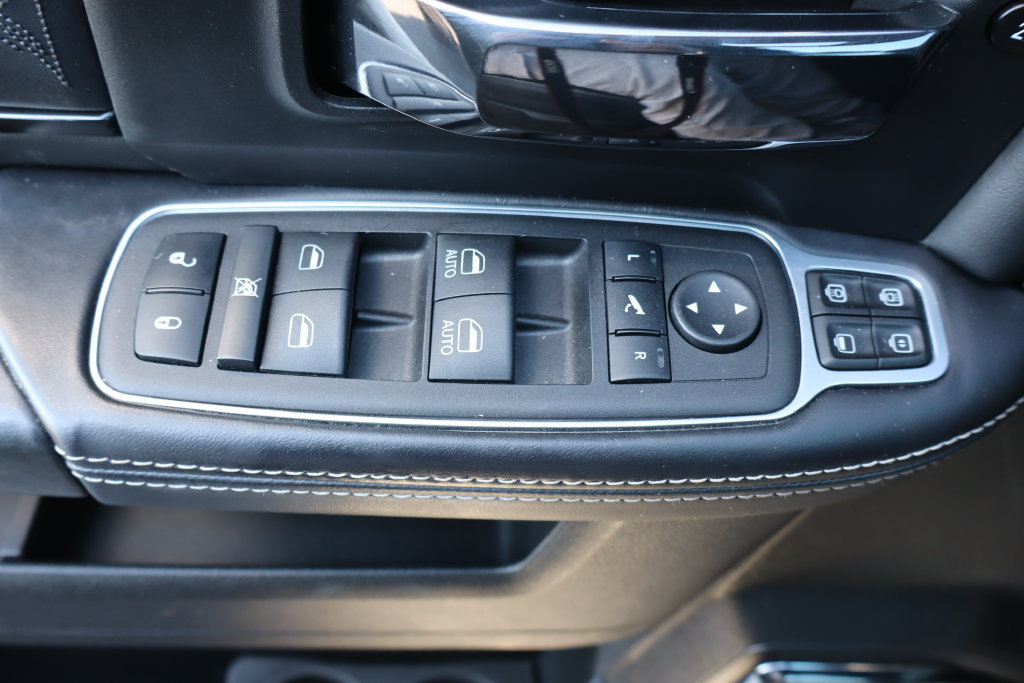 Used 2024 RAM 3500 Limited w/ Night Edition AWD/4WD image 12