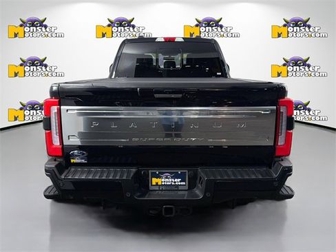 Used 2024 Ford F250 Platinum image 6