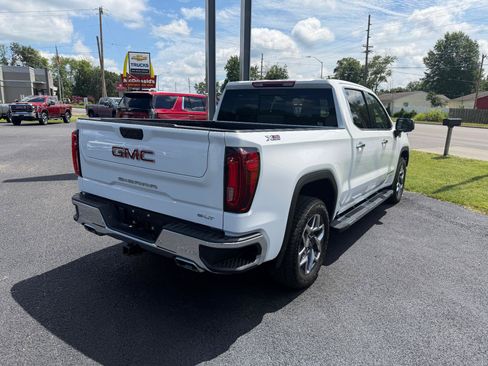Used 2024 GMC Sierra 1500 SLT w/ SLT Premium Plus Package AWD/4WD image 5