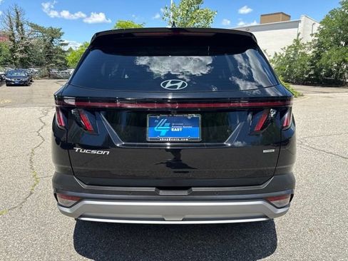 Used 2025 Hyundai Tucson Limited AWD/4WD image 14