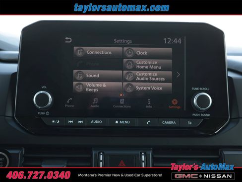 Used 2024 Nissan Pathfinder S AWD/4WD image 16
